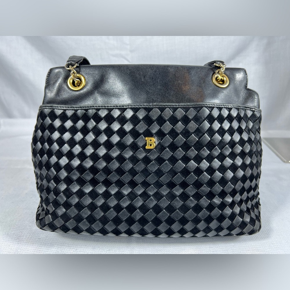 3164: Bally Shoulder Bag, Leather/suede weave vguc